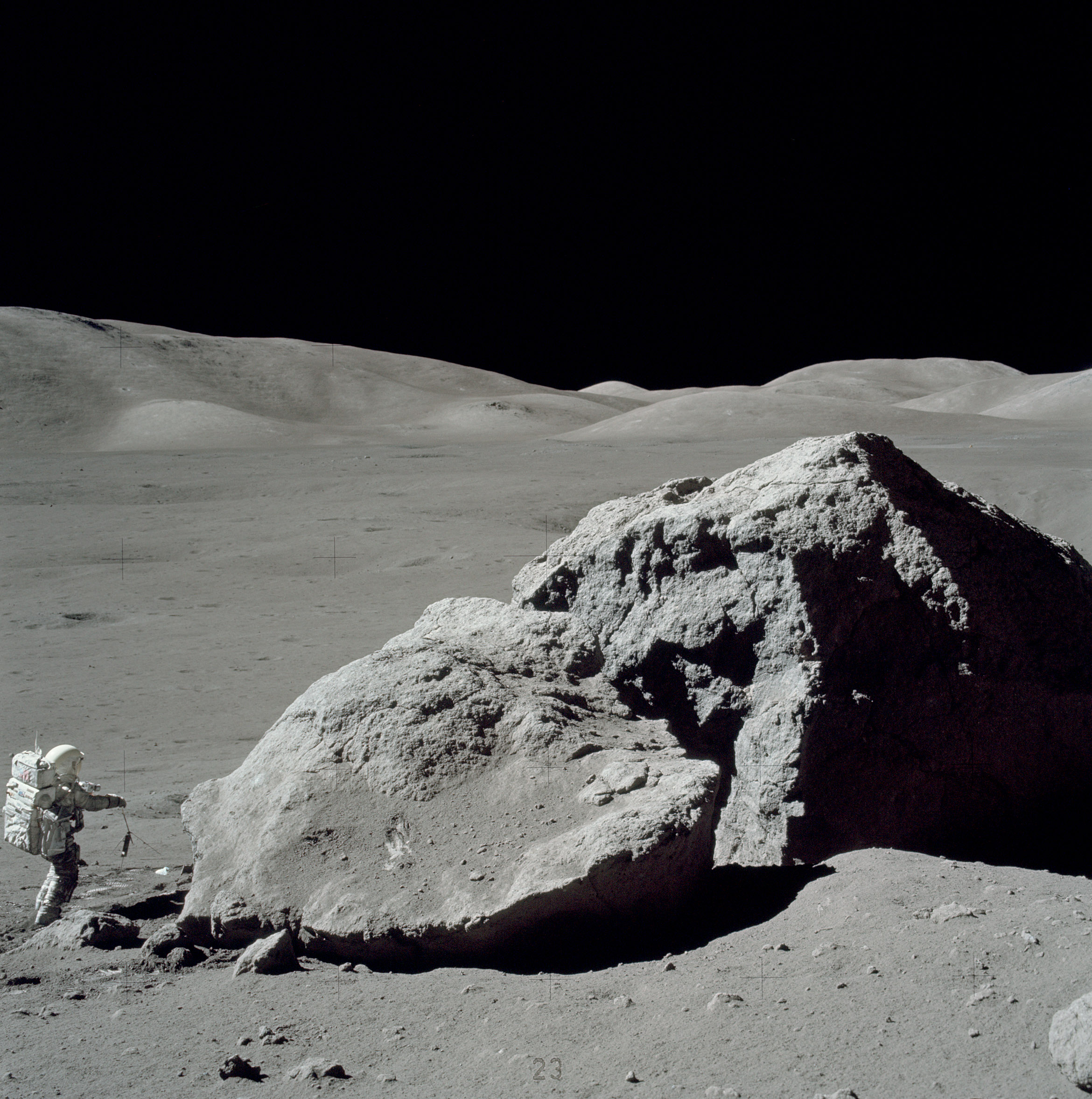 apollo 17 lunar boulder